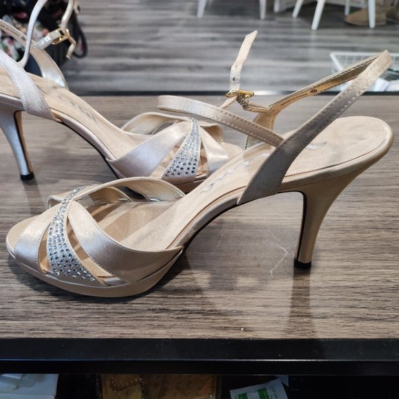 Nina Heels satin upper with Rhinestone leather sole cream gold women's size 11 - Picture 2 of 11